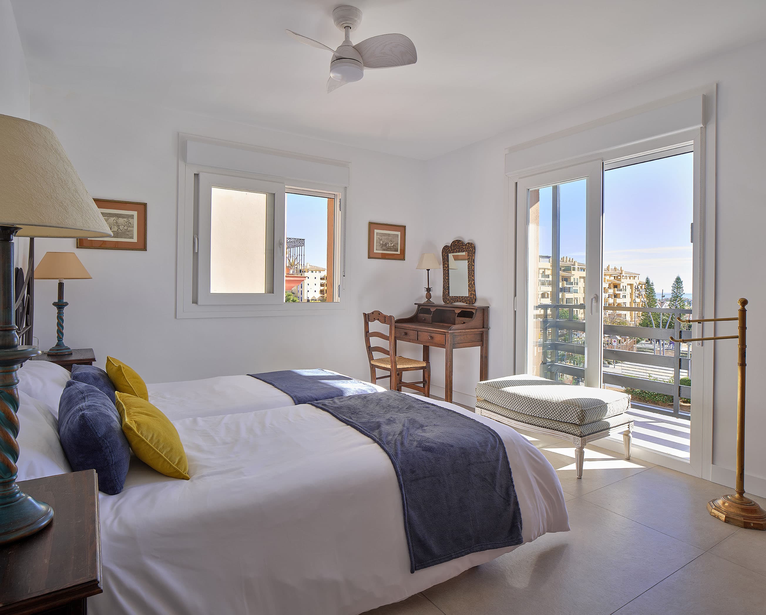 Apartamento Vistas al Mar en San Pedro (Marbella) — Izquierda