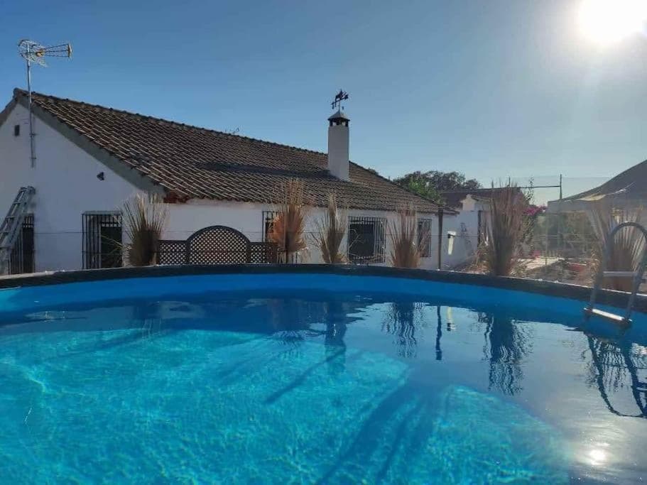 Casa Rural con Piscina y Olivar en Montellano