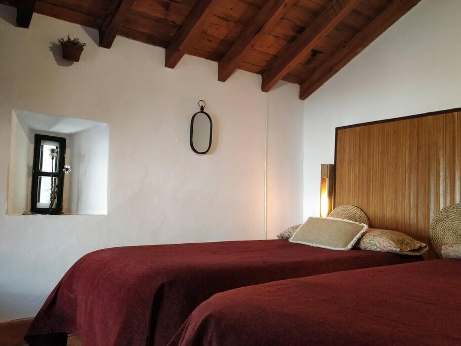 Casa Rural con Piscina y Olivar en Montellano 2