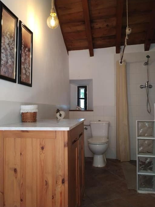 Casa Rural con Piscina y Olivar en Montellano 4