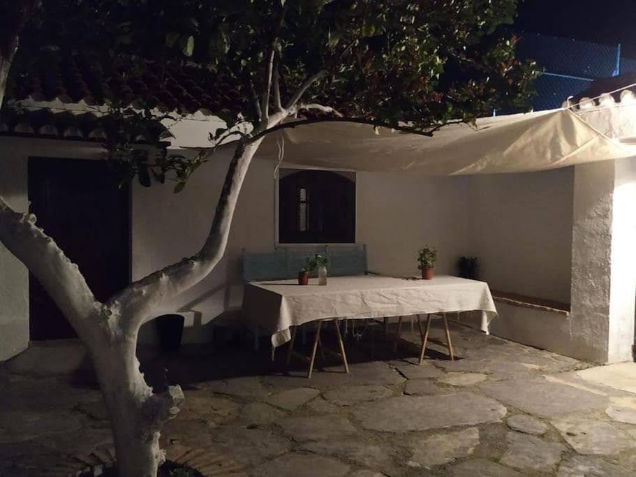 Casa Rural con Piscina y Olivar en Montellano 17